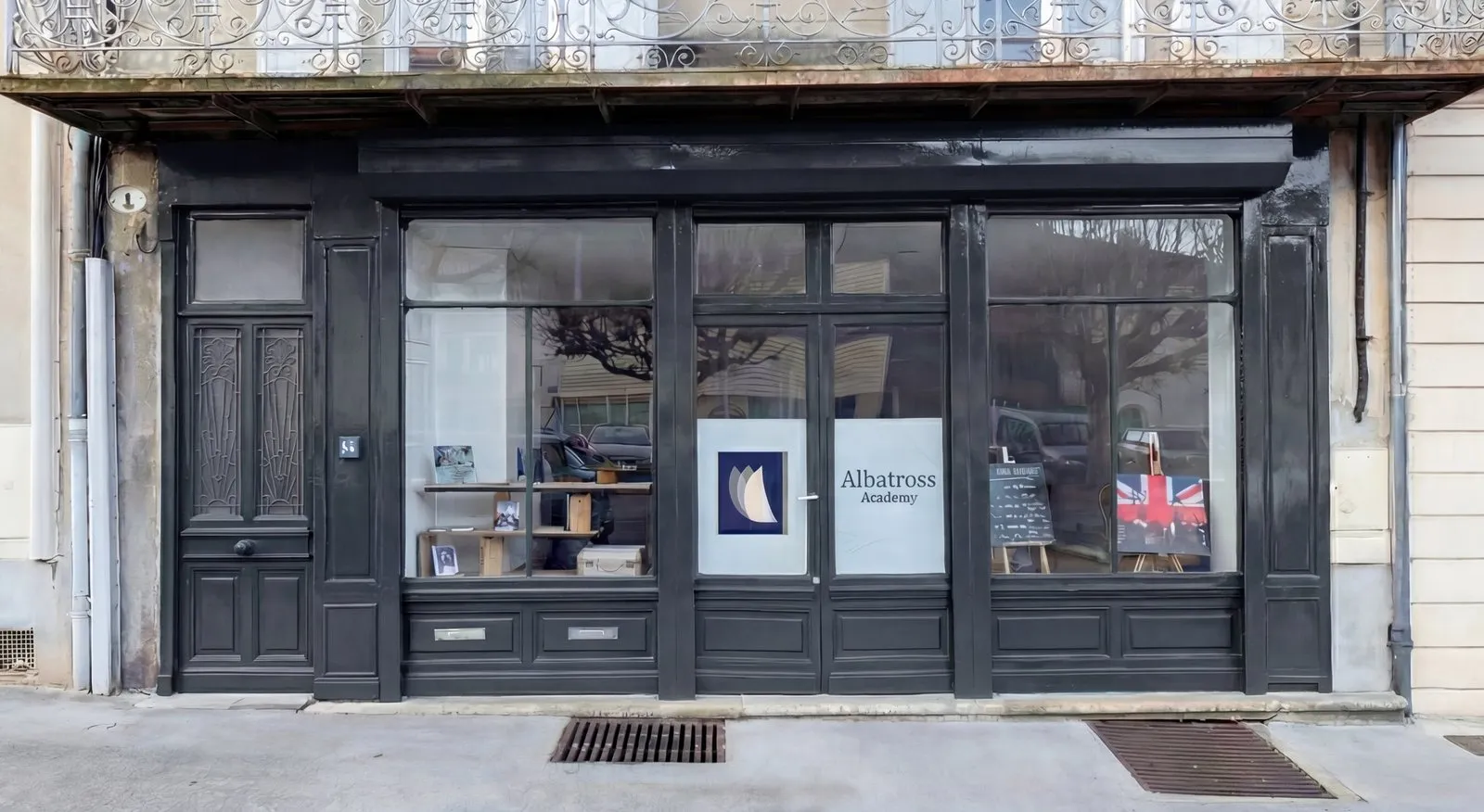 La devanture d’Albatross Academy au 4 Boulevard Soult, à Mazamet